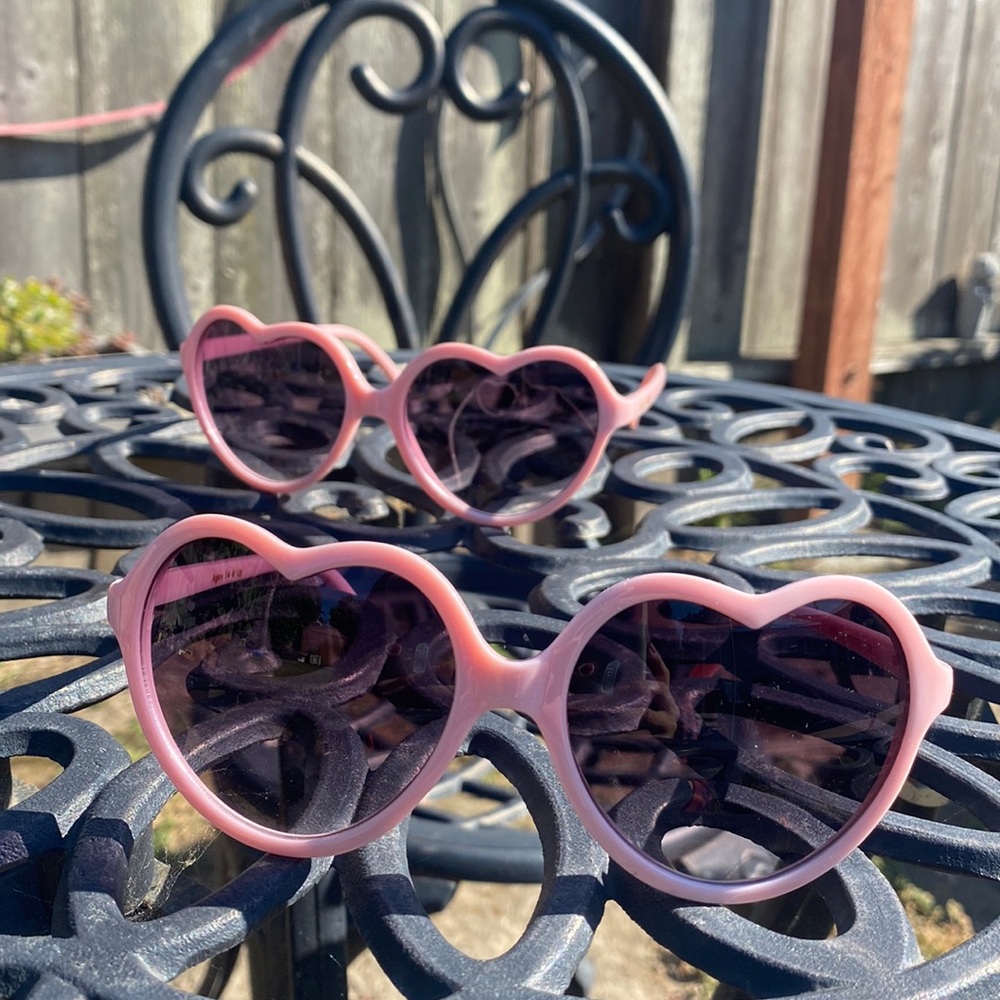 💕2 pair matching heart sunglasses 💕
